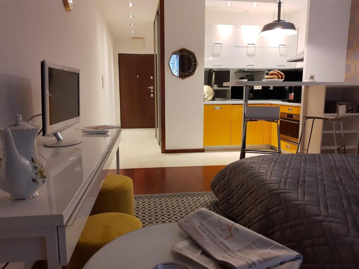 Klimatyzowany apartament przy Dworcu Głównym Kraków Zewnętrze zdjęcie