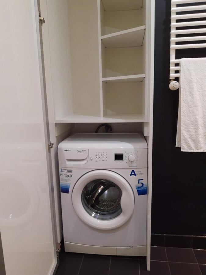 Klimatyzowany apartament przy Dworcu Głównym Kraków Zewnętrze zdjęcie