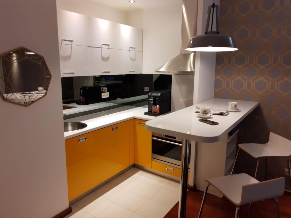 Klimatyzowany apartament przy Dworcu Głównym Kraków Zewnętrze zdjęcie