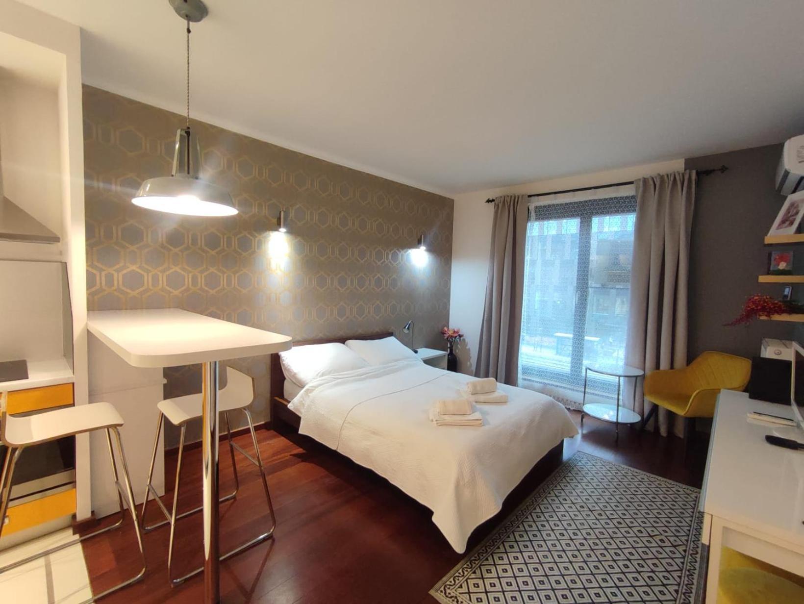 Klimatyzowany apartament przy Dworcu Głównym Kraków Zewnętrze zdjęcie