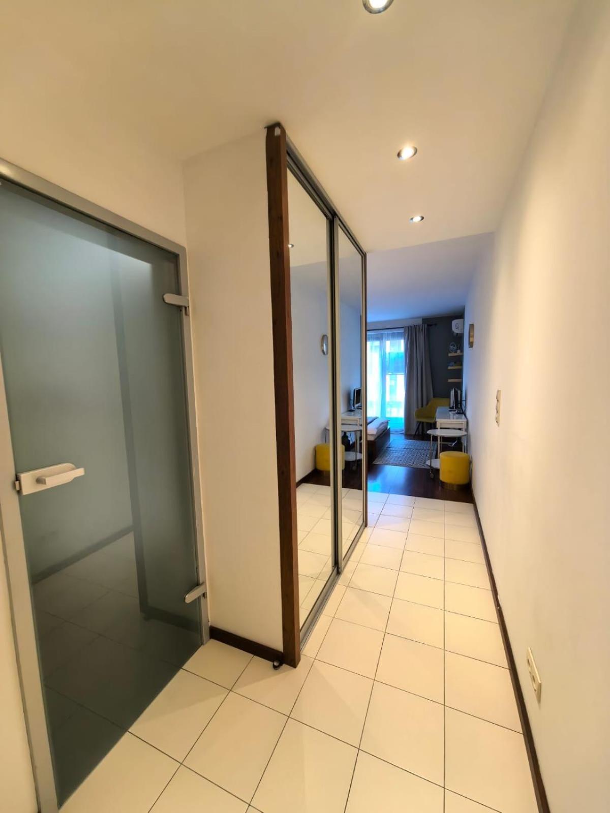 Klimatyzowany apartament przy Dworcu Głównym Kraków Zewnętrze zdjęcie